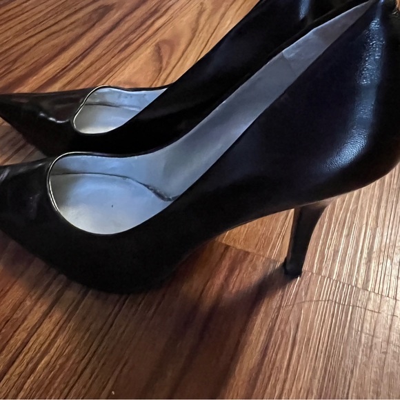 NWOB NINE WEST BLACK PUMPS - Picture 5 of 7